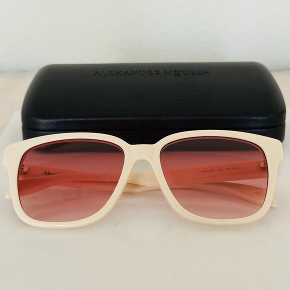 π― Authentic ποΈ Alexander McQueen 56MM D-Frame Square Sunglasses, White Color - Picture 10 of 12